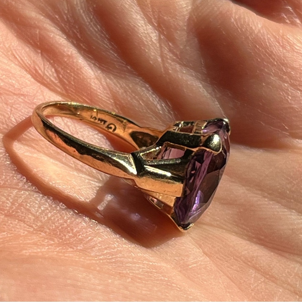 5.3 Grams 14K Yellow Gold Amethyst Heart Ring- Size 5 - Picture 13 of 15